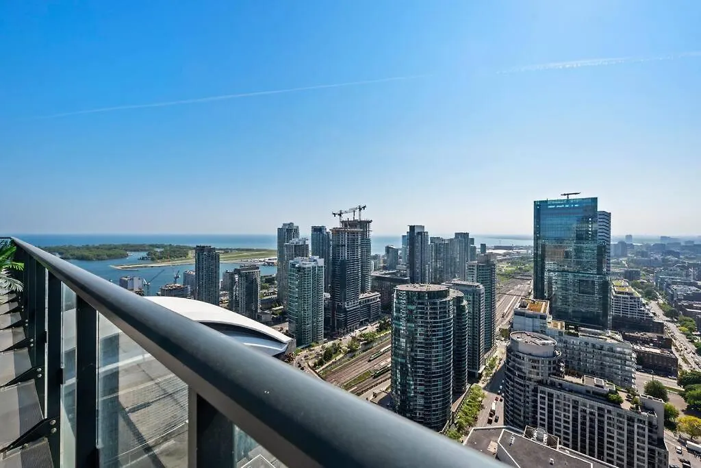 5-Star Panoramic View And Large Terrace By Cn Tower Apartment Toronto