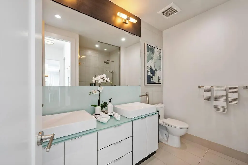 5-Star Panoramic View And Large Terrace By Cn Tower Apartment Toronto