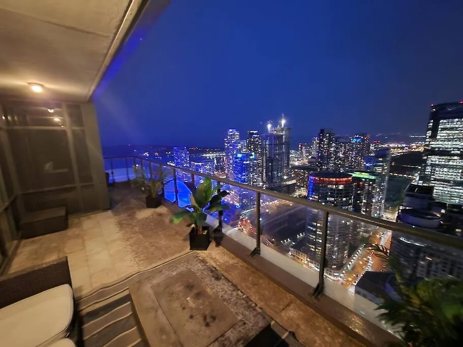 5-Star Panoramic View And Large Terrace By Cn Tower Apartment Toronto