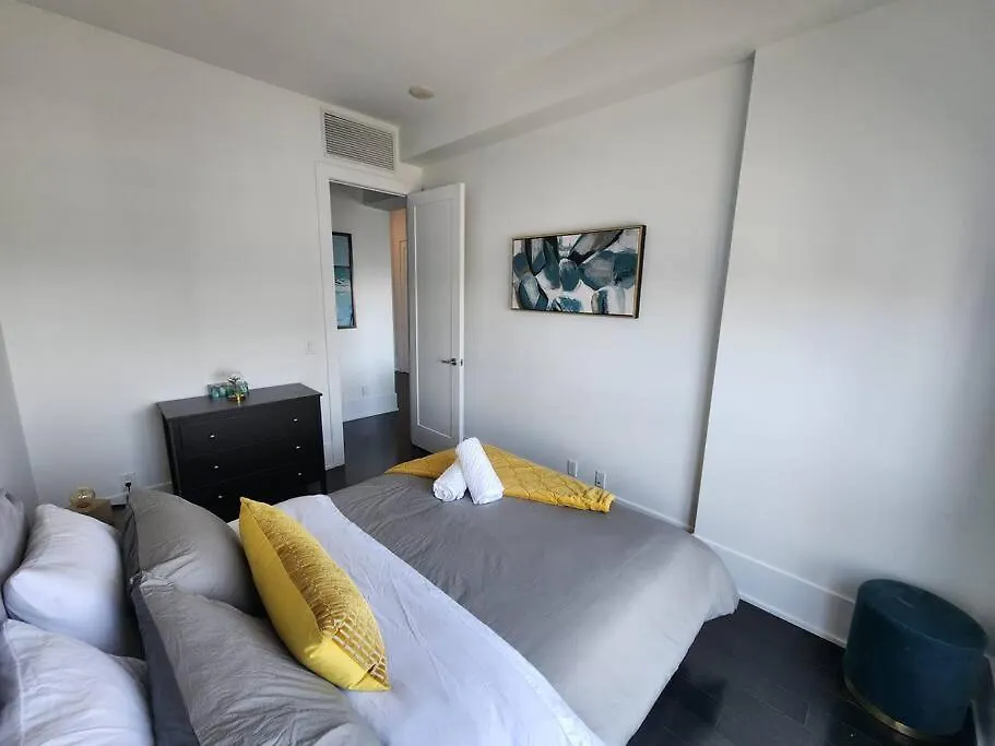 5-Star Panoramic View And Large Terrace By Cn Tower Apartment Toronto